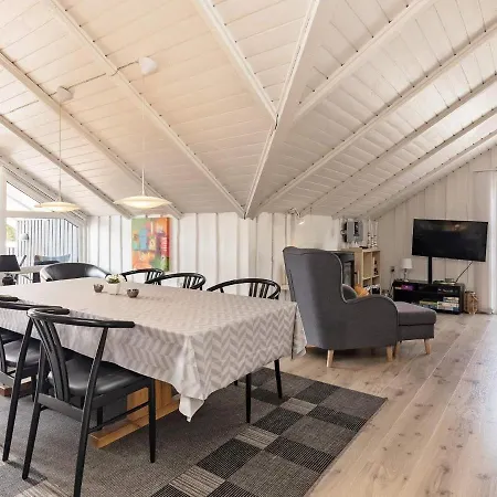 8 Person Holiday In Bl Vand Ferienhaus Blåvand