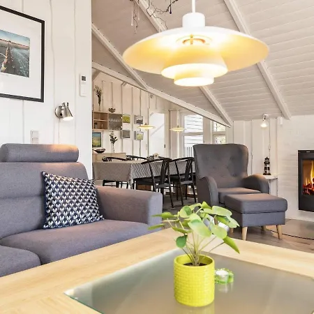 8 Person Holiday In Bl Vand Ferienhaus *