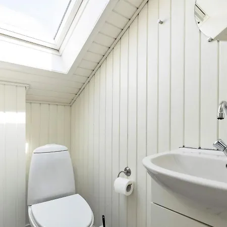 8 Person Holiday In Bl Vand Blåvand